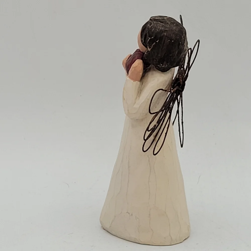 Willow Tree 5โ Angel of the Heart - Picture 10 of 13